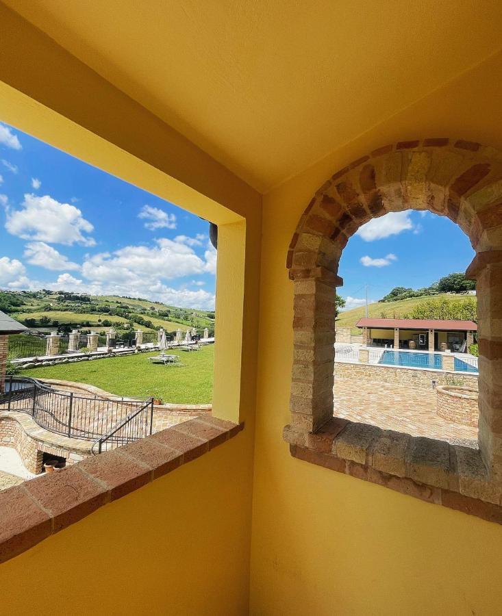 Bauernhof Colle Indaco Wine & Ortezzano