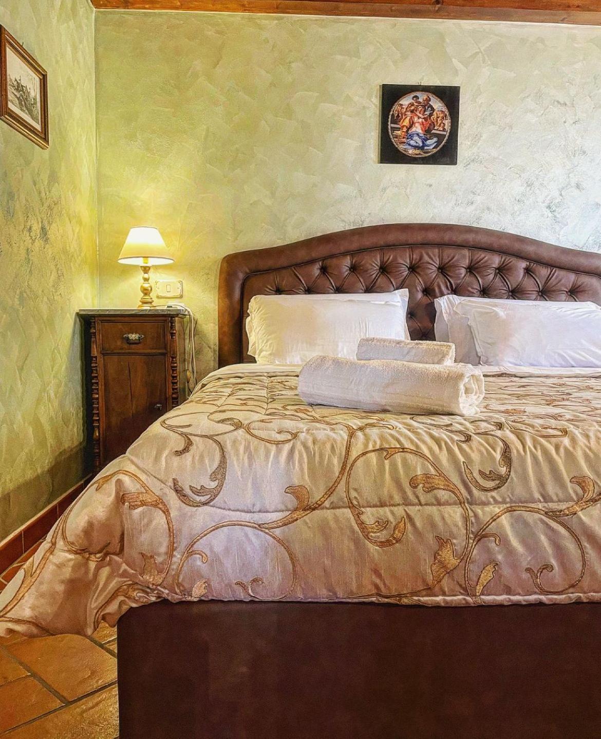Colle Indaco Wine & Farm stay Ortezzano