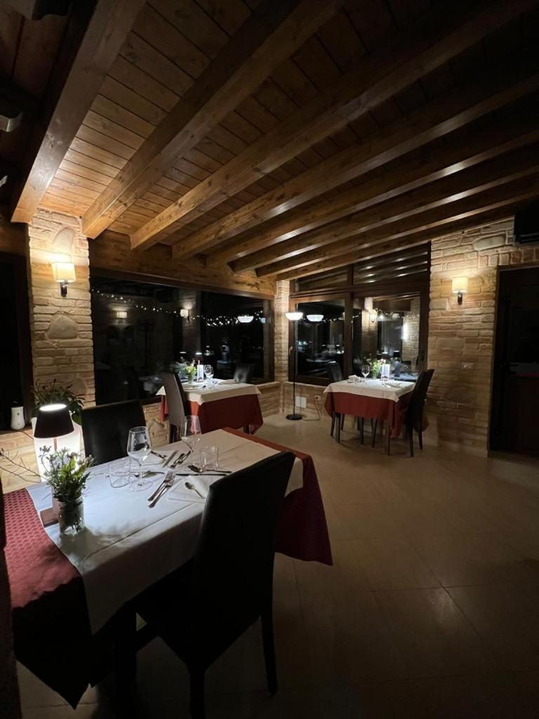 Farm stay Colle Indaco Wine & *